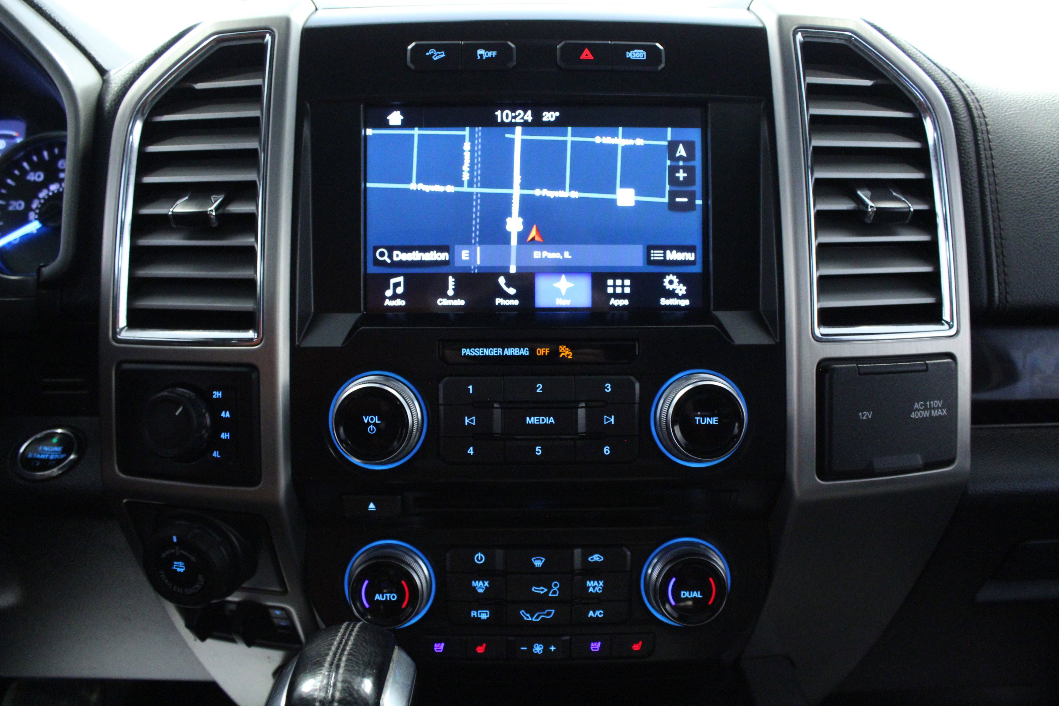 2016 Ford F-150 Platinum photo 21