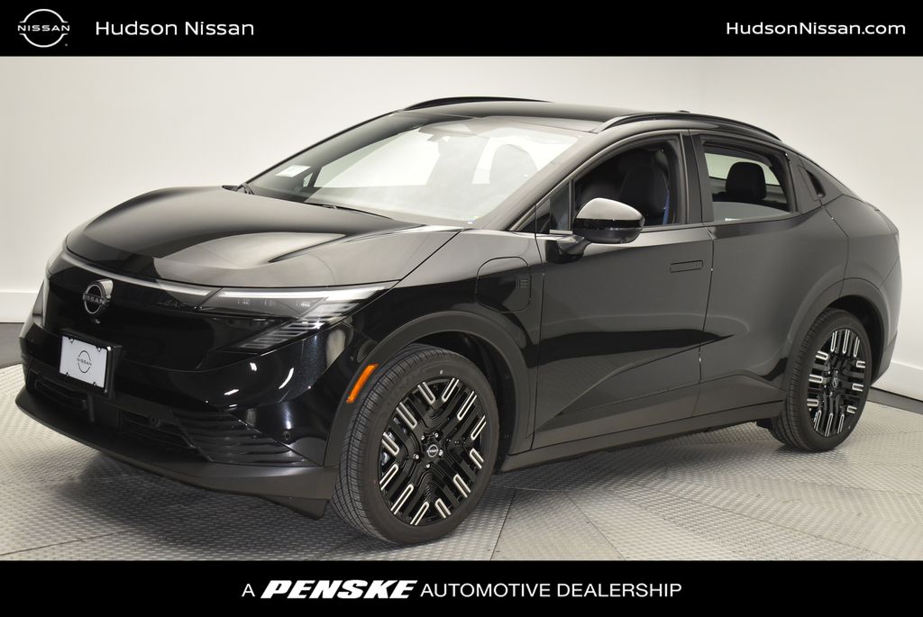 2026 Nissan LEAF Platinum+'s photo