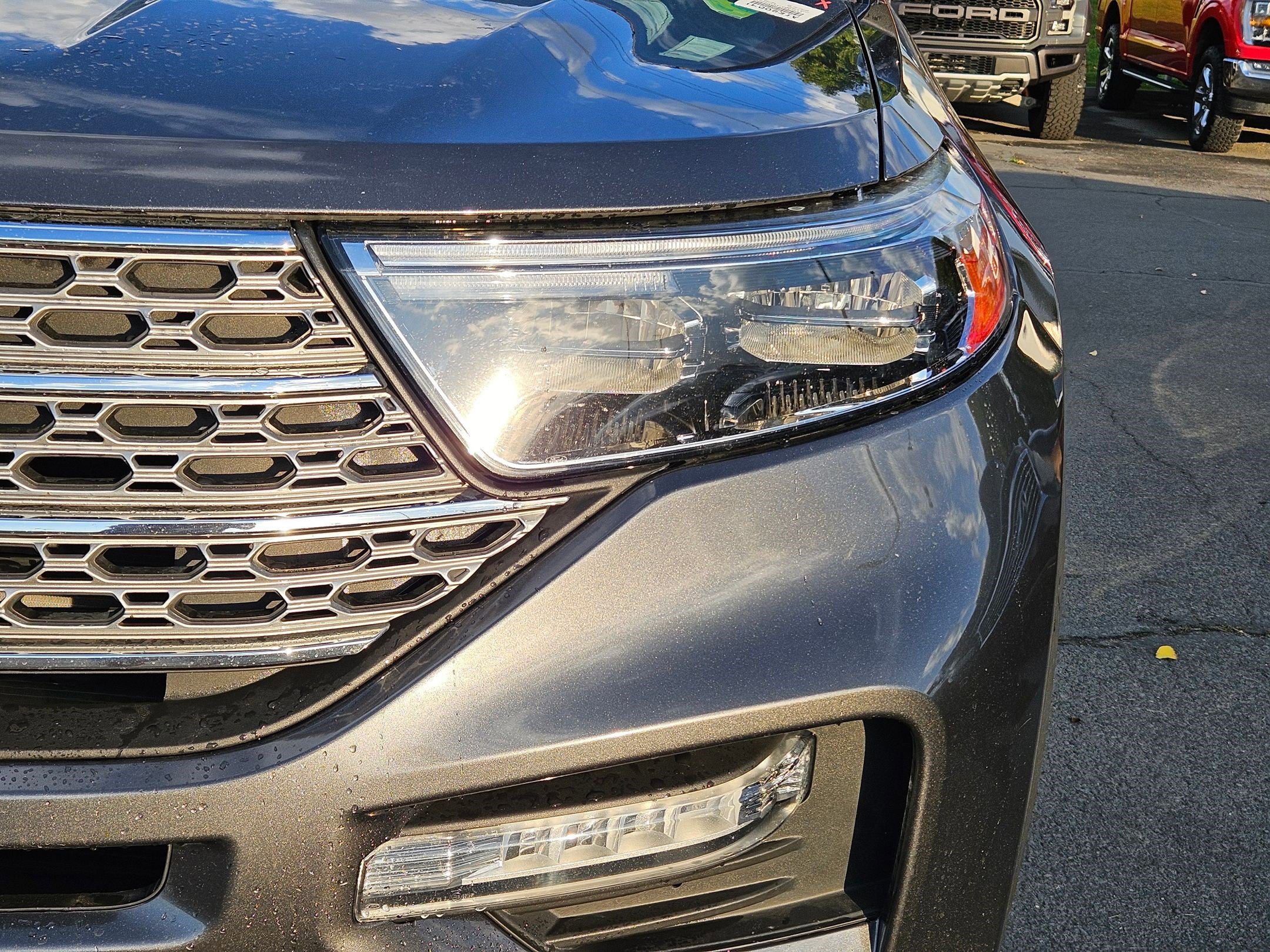 2020 Ford Explorer Limited photo 8