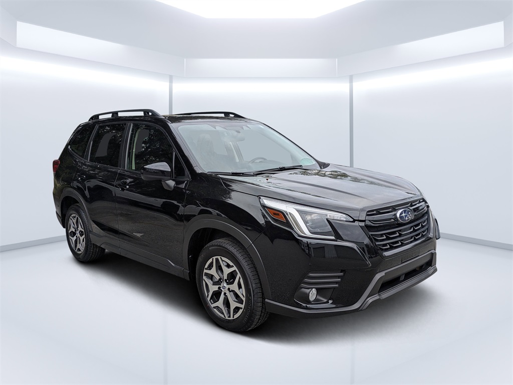 2023 Subaru Forester Premium's photo