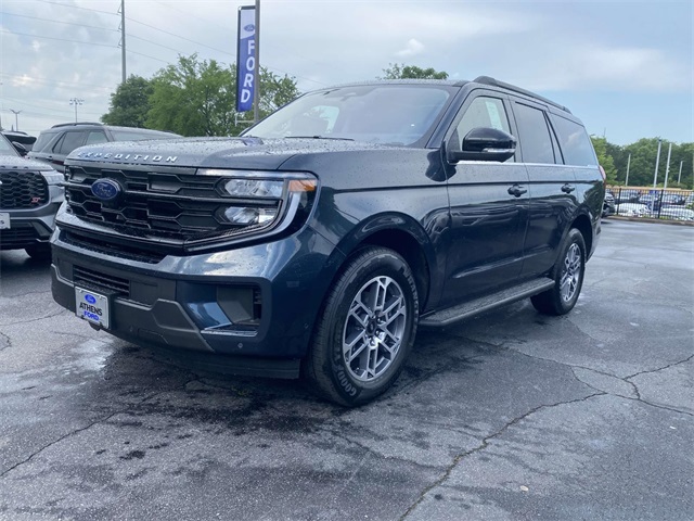 2025 Ford Expedition photo 6