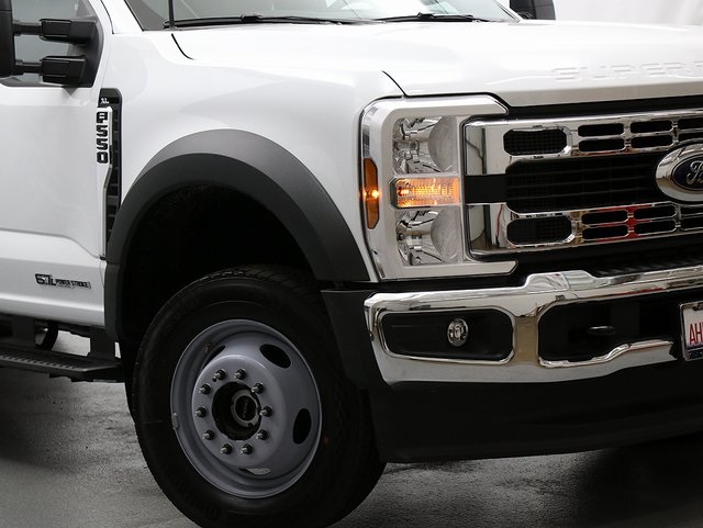 2025 Ford F-550 XL photo 3