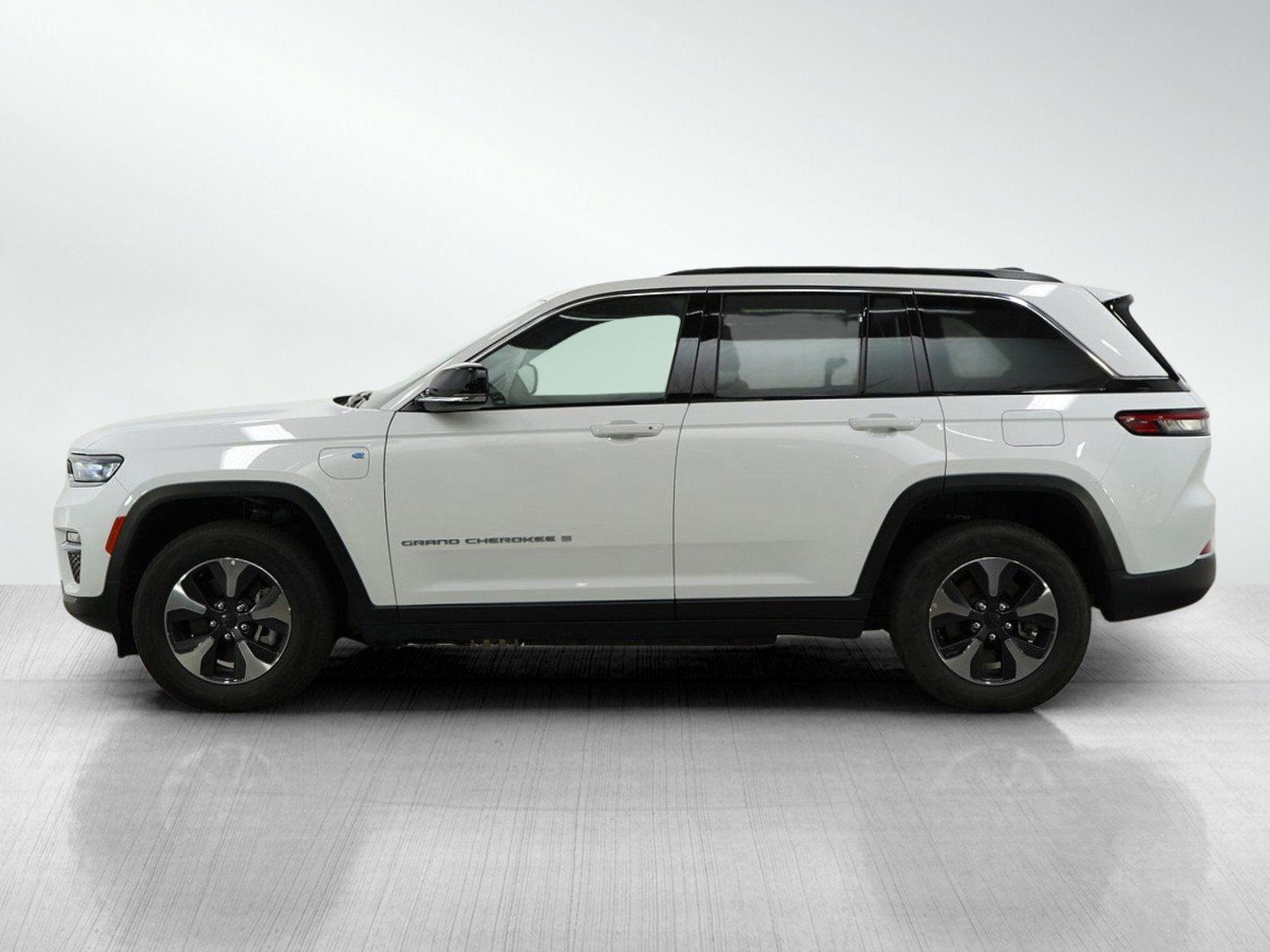 2024 Jeep Grand Cherokee Limited 4xe photo 2