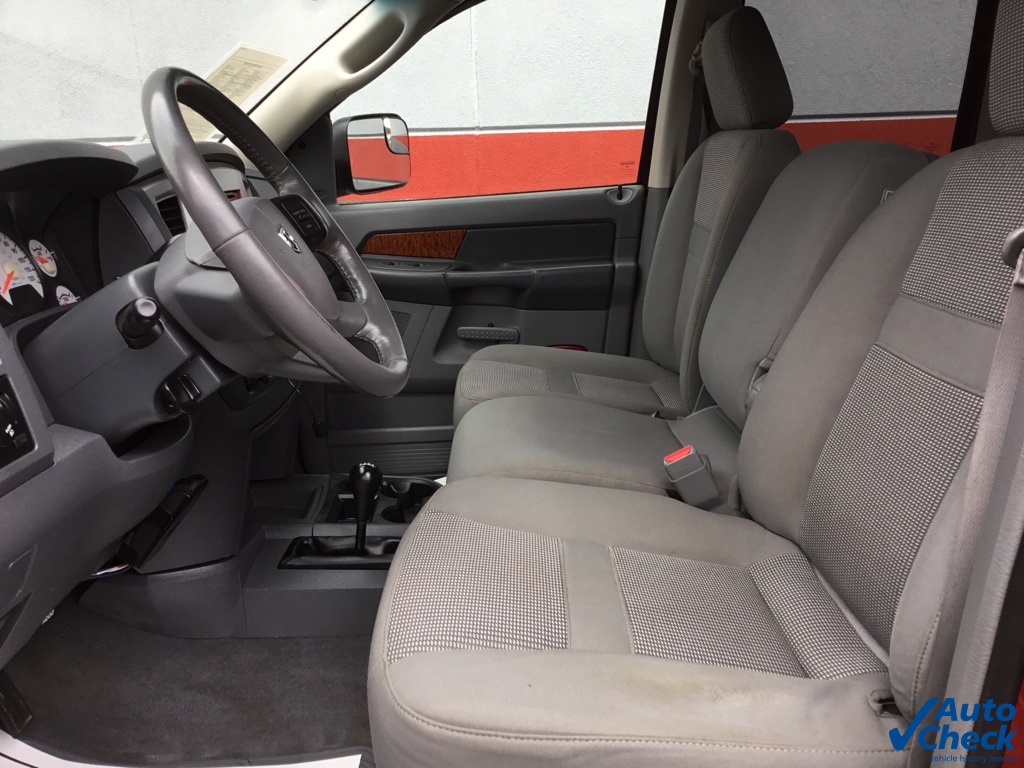2006 Dodge Ram SLT photo 27