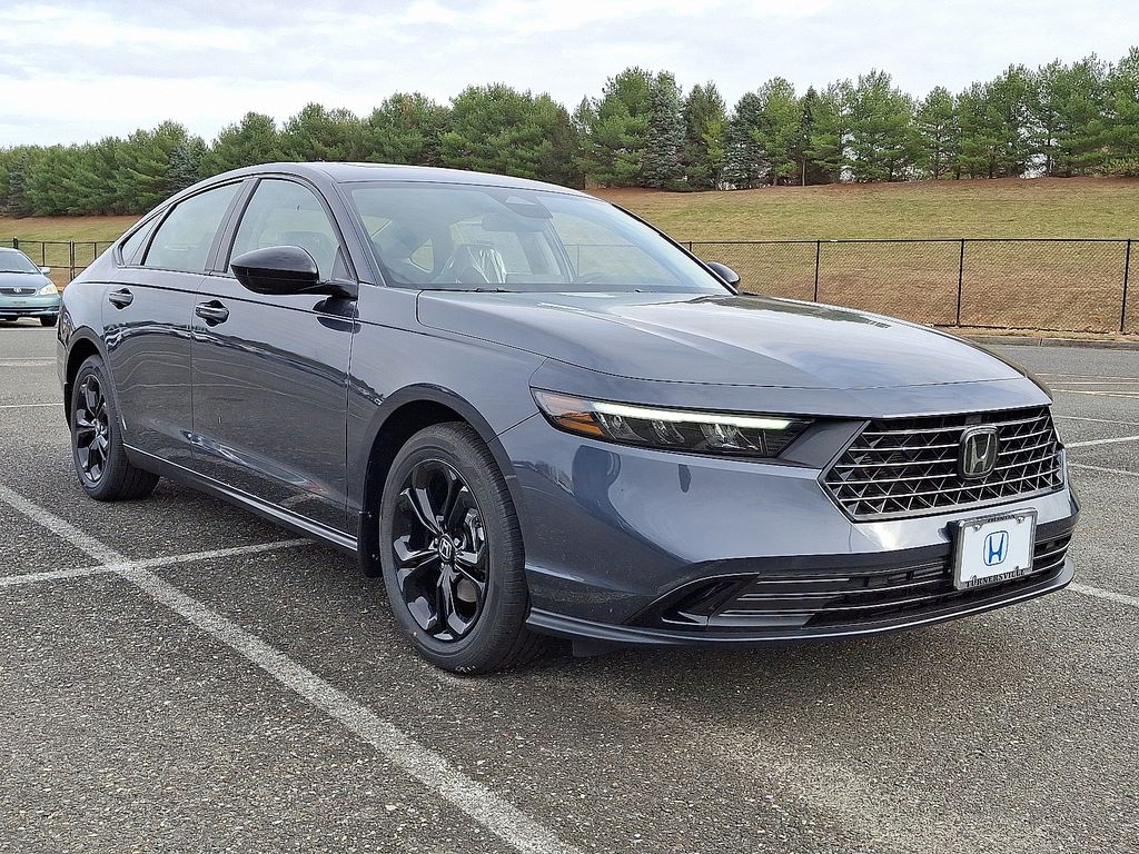 2025 Honda Accord SE photo 2