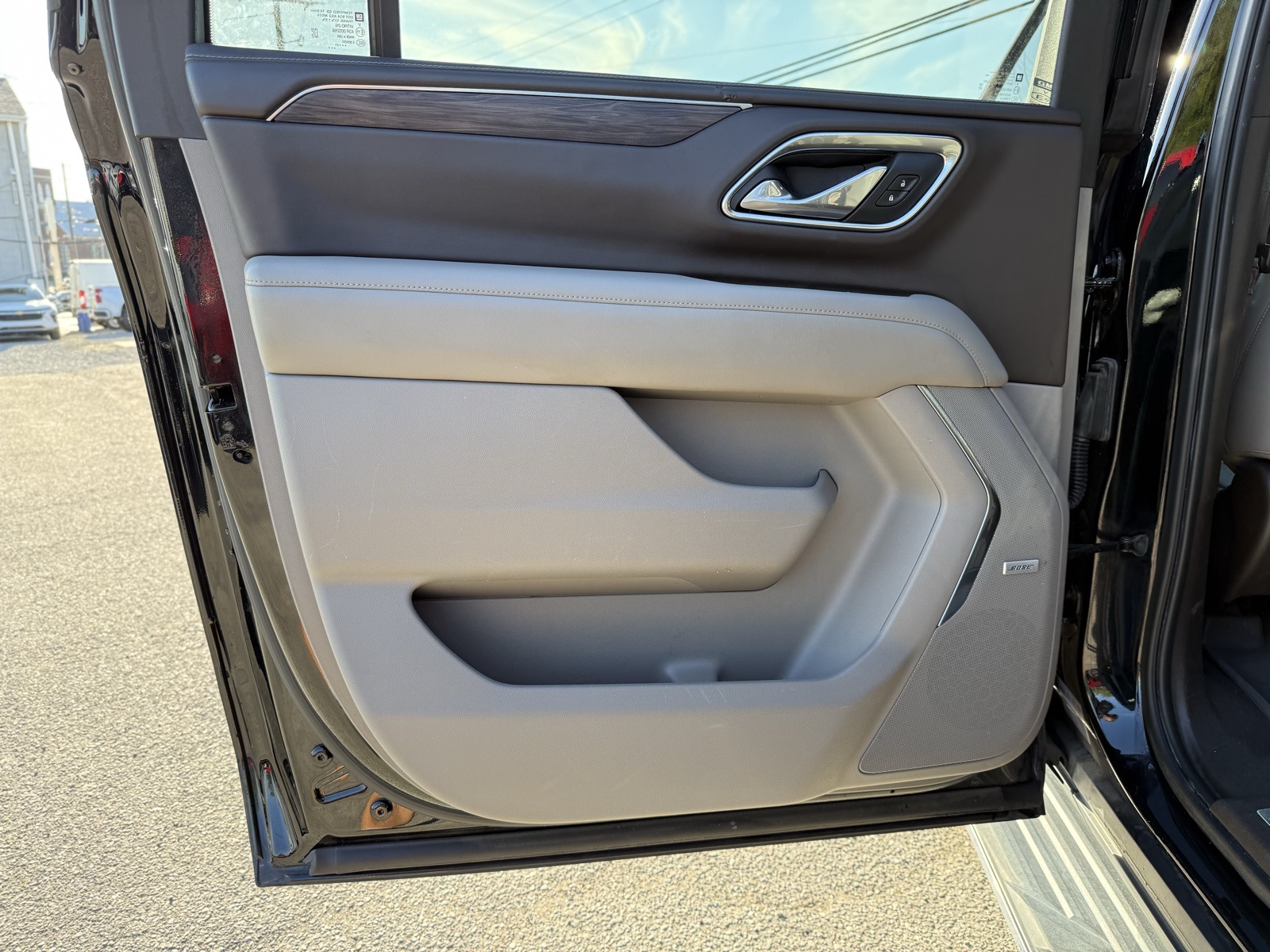 2021 Chevrolet Suburban LT photo 25