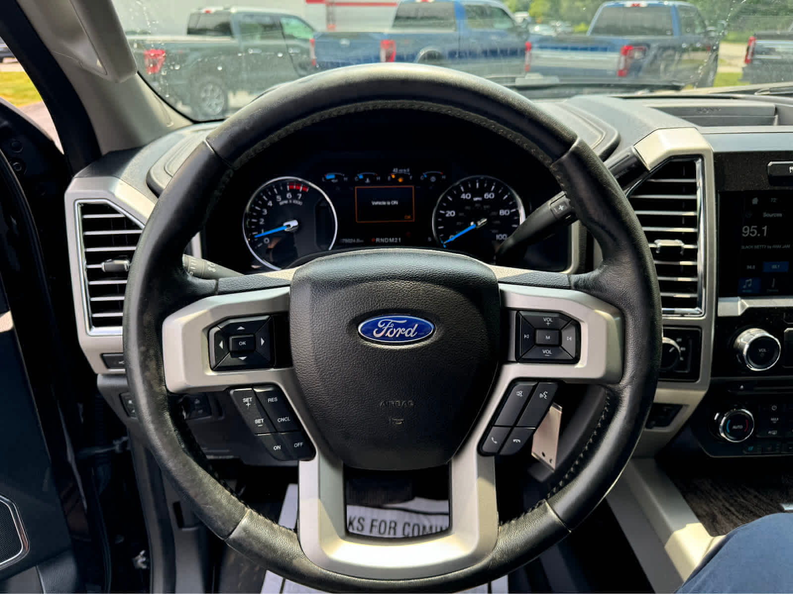 PreOwned 2017 Ford Super Duty F350 SRW Lariat 4WD SuperCab 6.75 Box