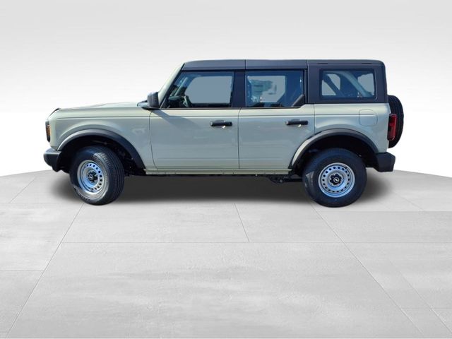 2025 Ford Bronco Base photo 3