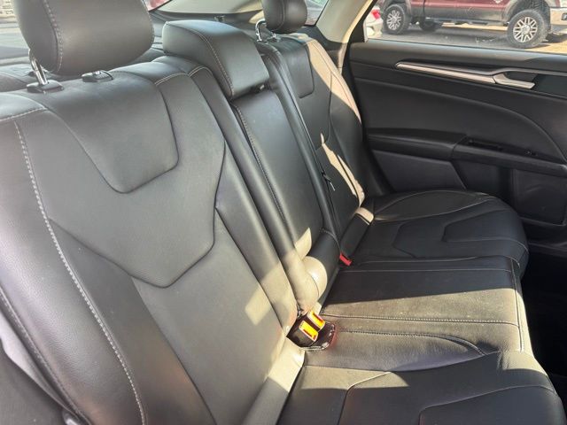 2013 Ford Fusion Titanium photo 20