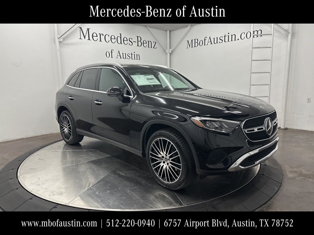 2026 Mercedes-Benz GLC Base's photo