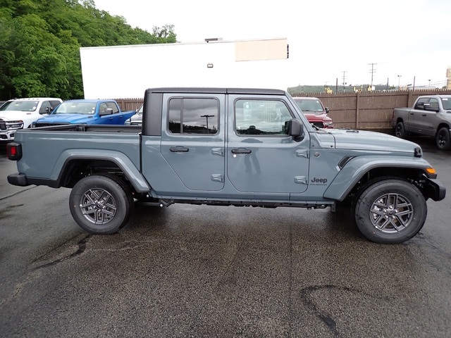2025 Jeep Gladiator Sport S photo 7