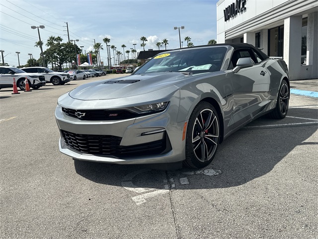 2023 Chevrolet Camaro 2SS photo 2