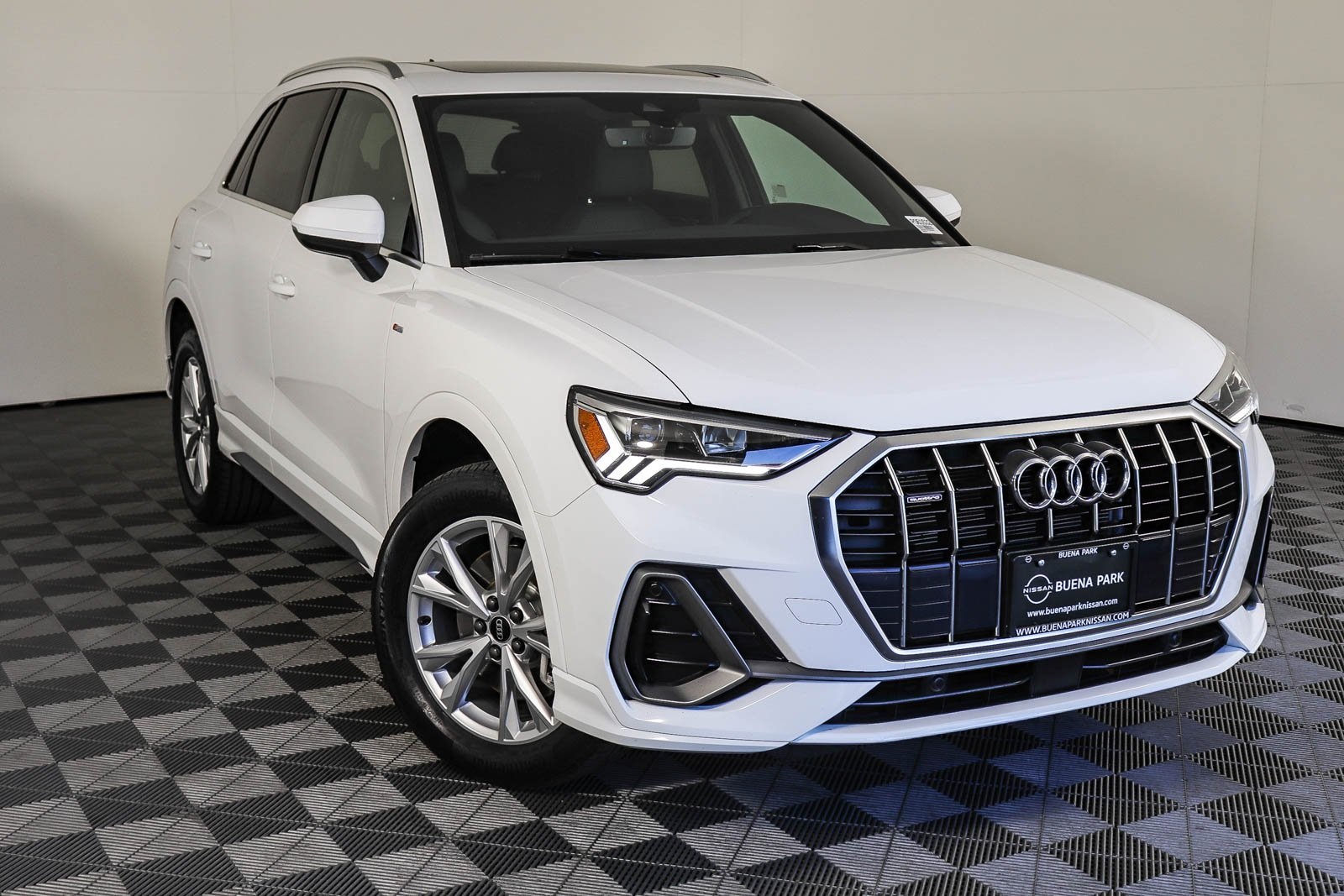 2024 Audi Q3 S Line Premium's photo