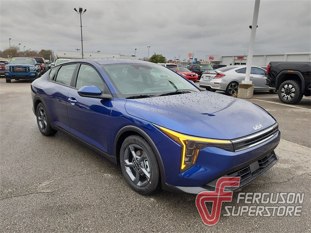 2025 Kia K4 LXS's photo