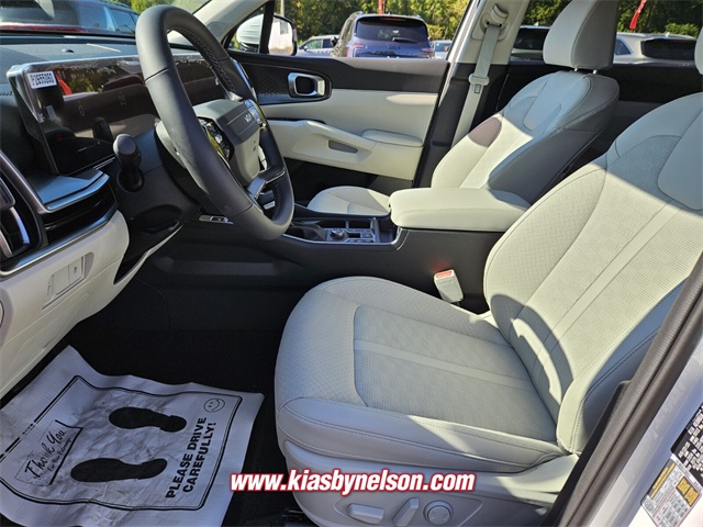 2026 Kia Sorento S photo 3