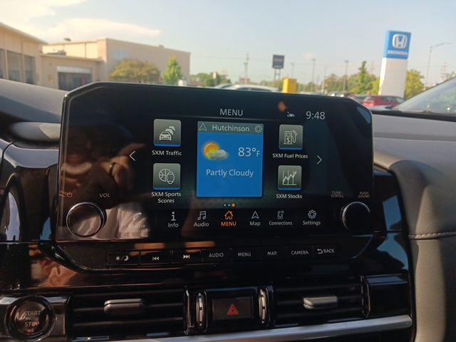 2025 Nissan Pathfinder SL photo 14
