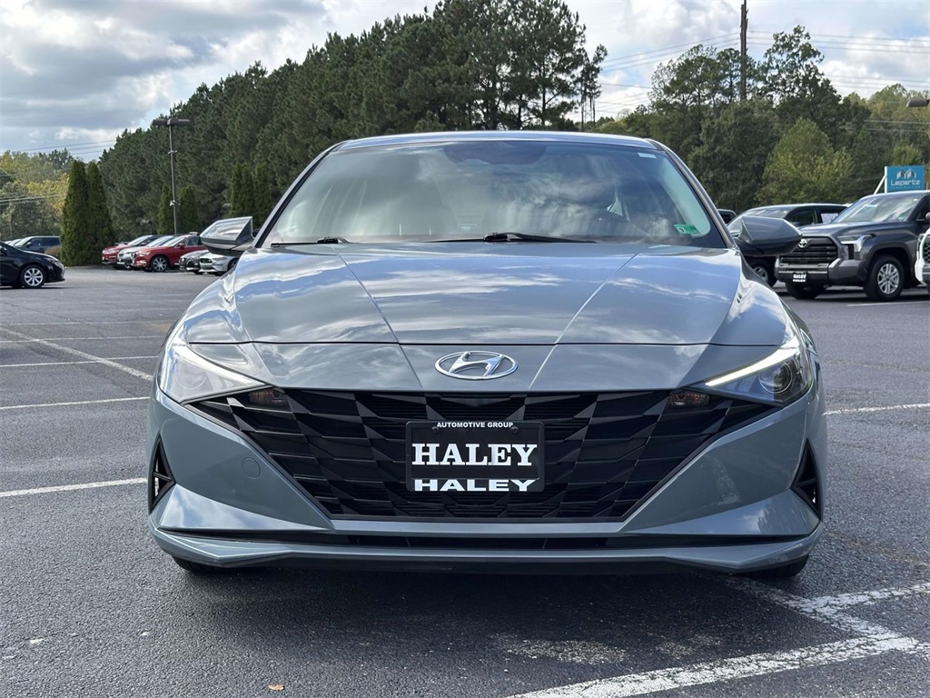 2022 Hyundai Elantra SEL photo 22