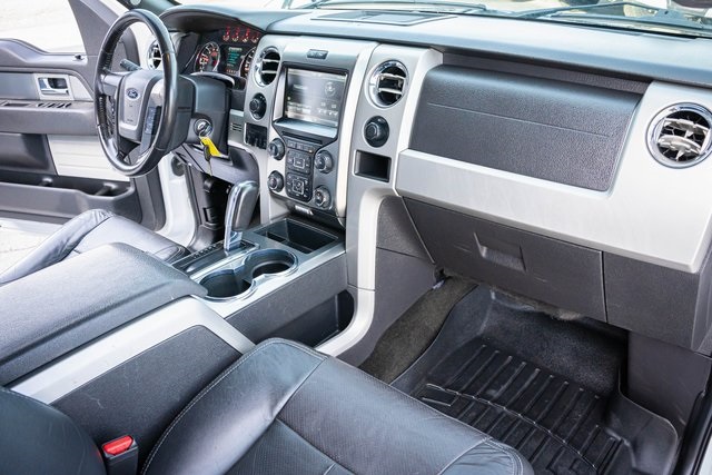 2014 Ford F-150 XLT photo 28