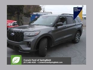 2025 Ford Explorer ST-LINE's photo
