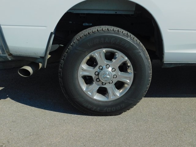 2024 Ram 3500 Big Horn photo 9