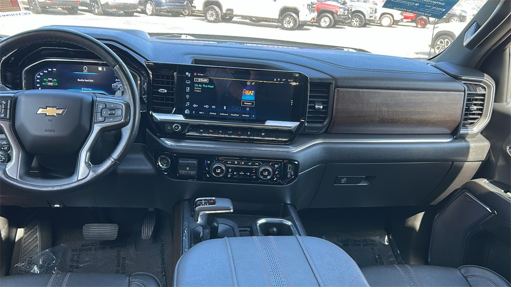 2023 Chevrolet Silverado 1500 High Country photo 25