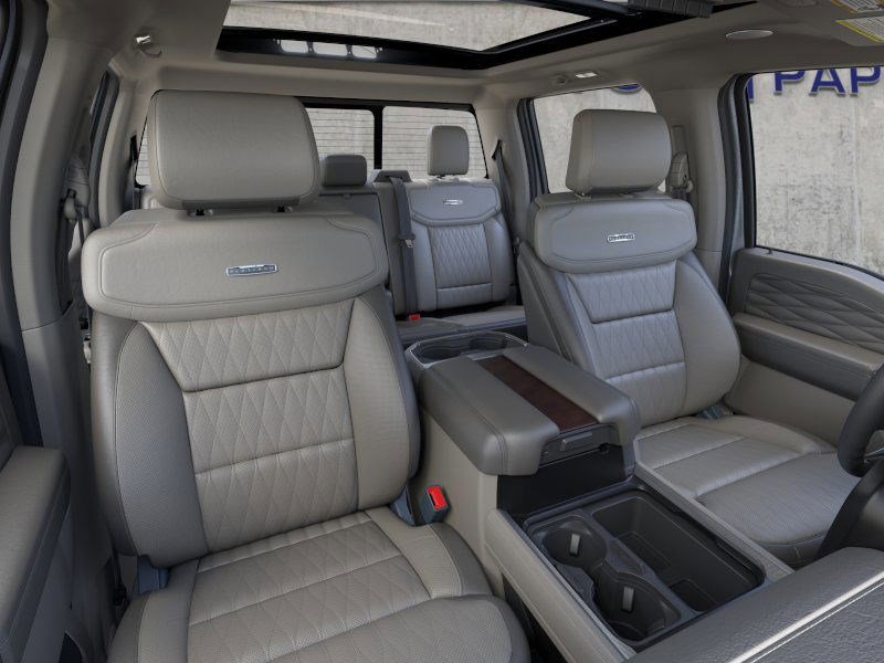 2025 Ford F-250 photo 2