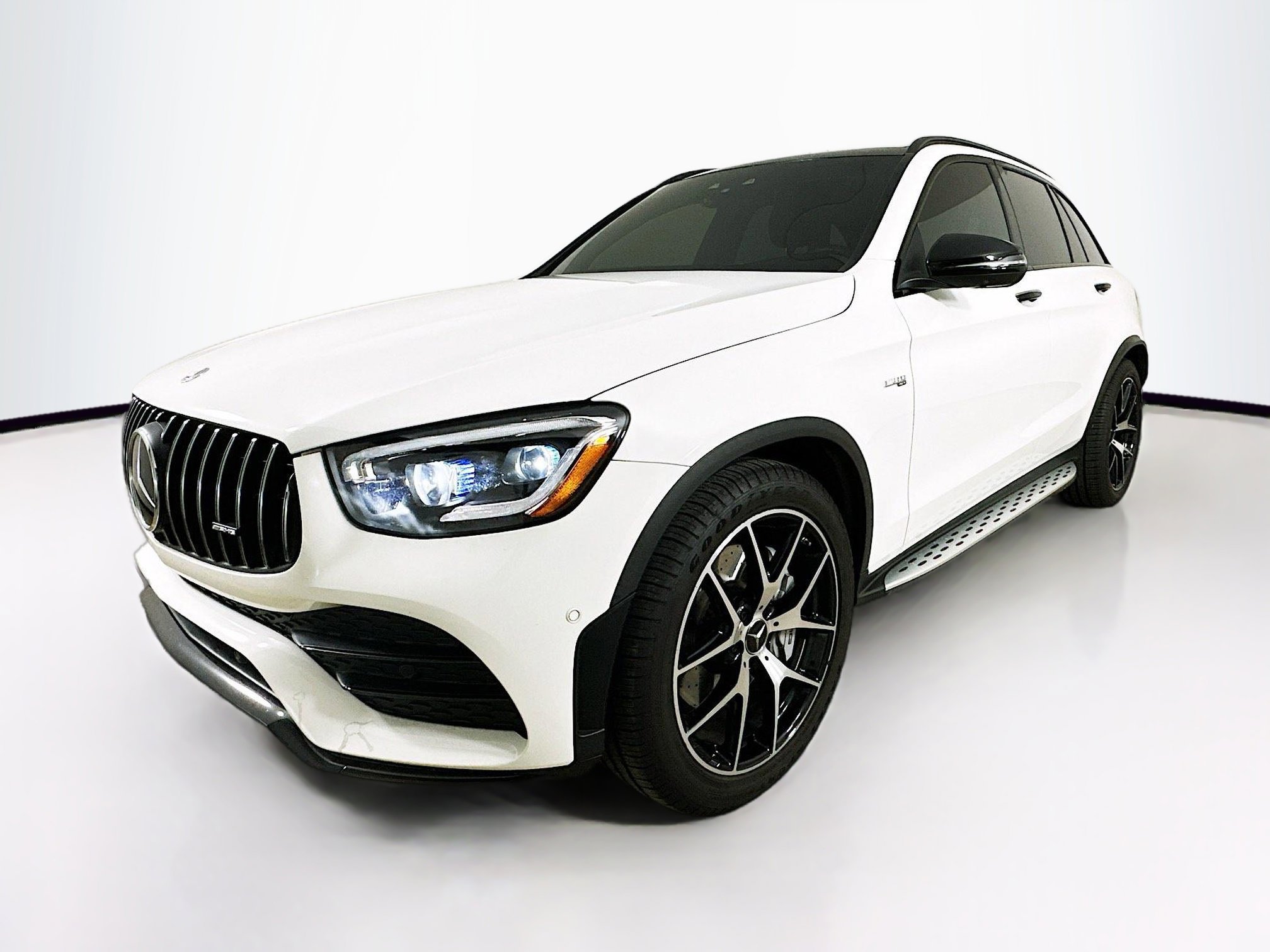 2022 Mercedes Benz GLC AMG 43 4MATIC photo 2