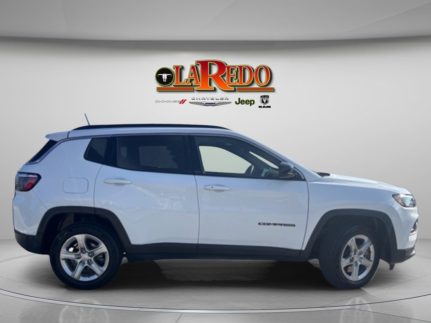2024 Jeep Compass Latitude photo 8
