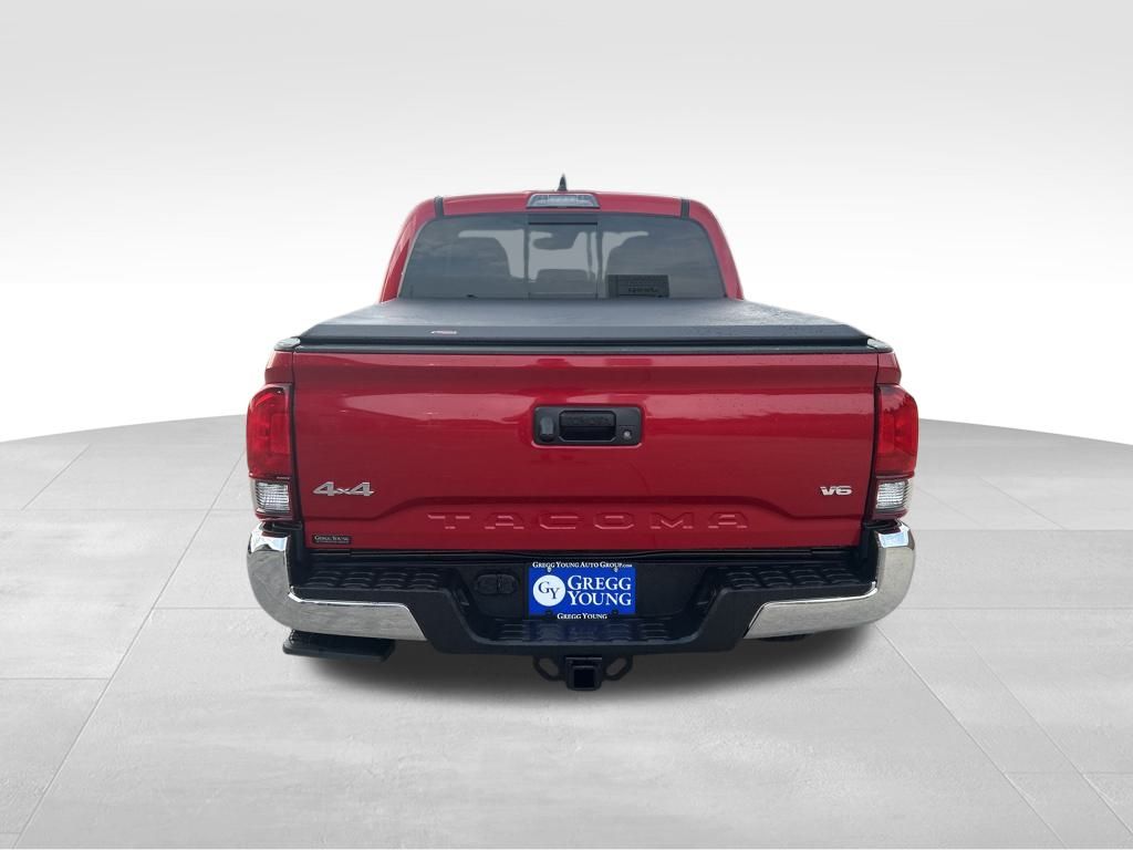 2022 Toyota Tacoma 4x4 photo 3