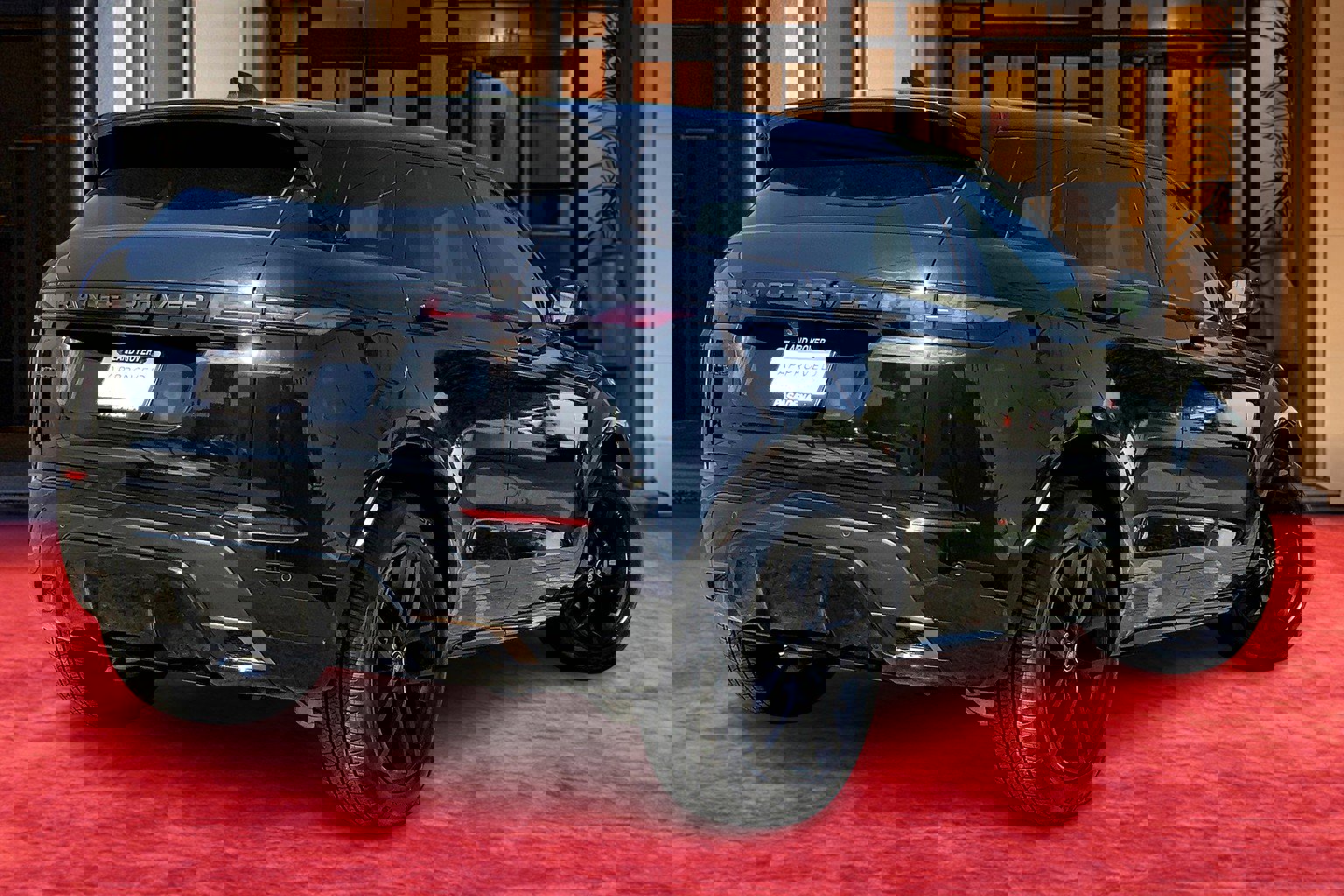 2024 Land Rover Range Rover Evoque Dynamic SE photo 11