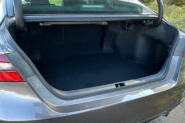 2022 Toyota Camry SE photo 30