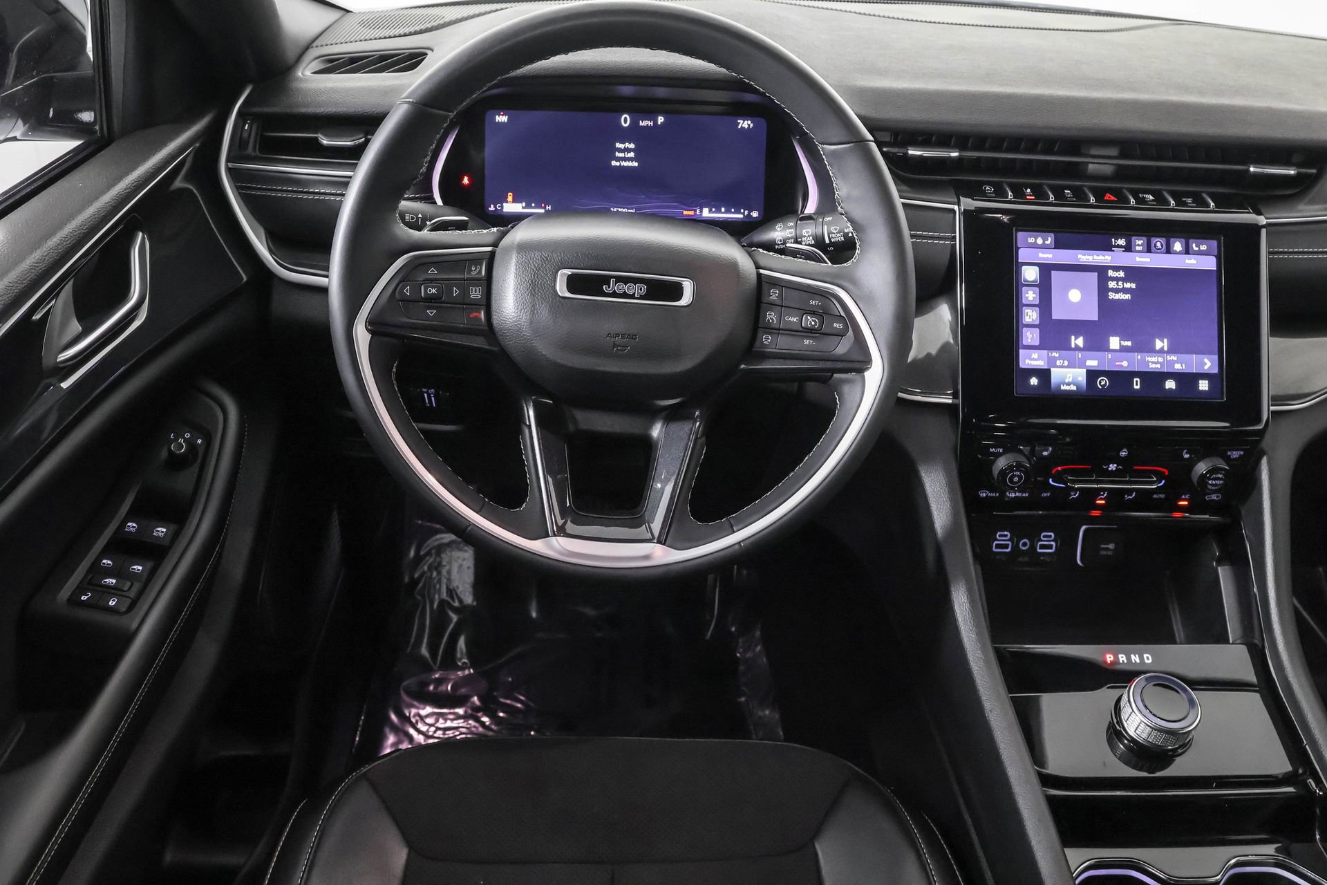 2023 Jeep Grand Cherokee Altitude photo 24