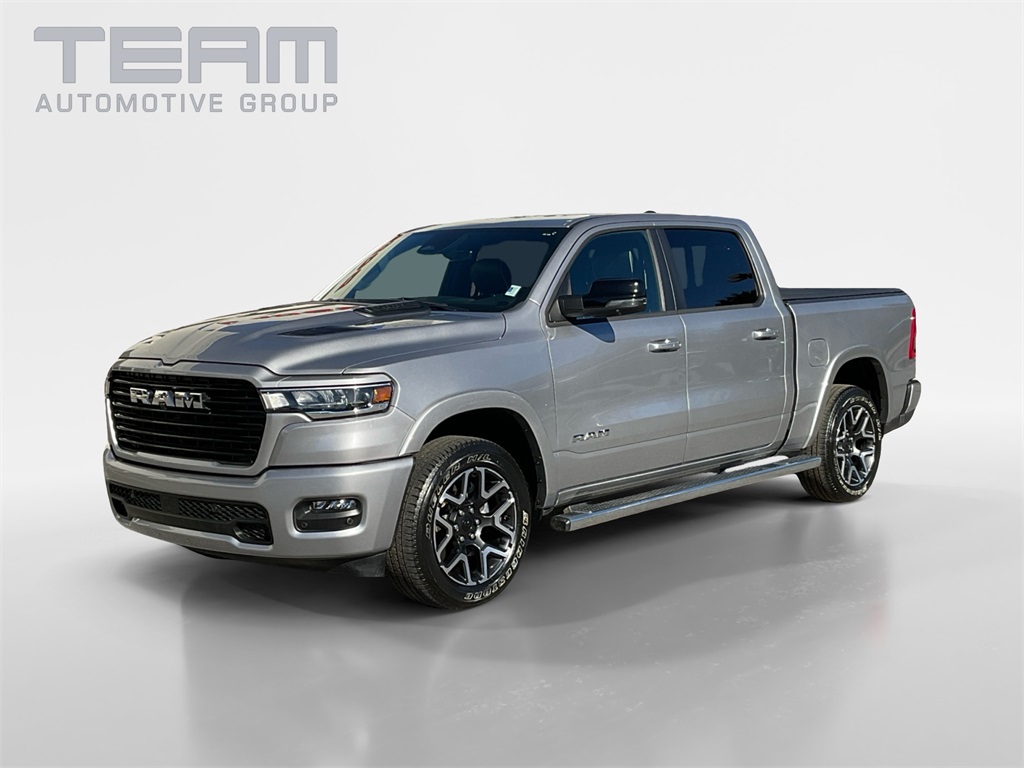 2025 Ram 1500 Laramie photo 3