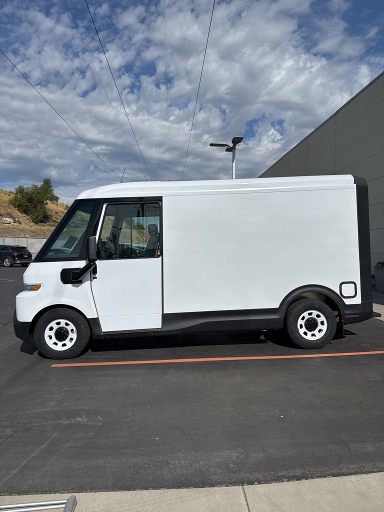 2025 Chevrolet BrightDrop 400 photo 3
