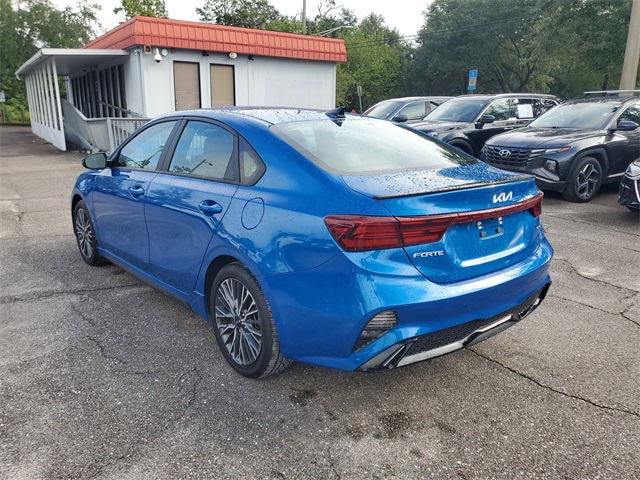 2023 Kia Forte GT-Line photo 4