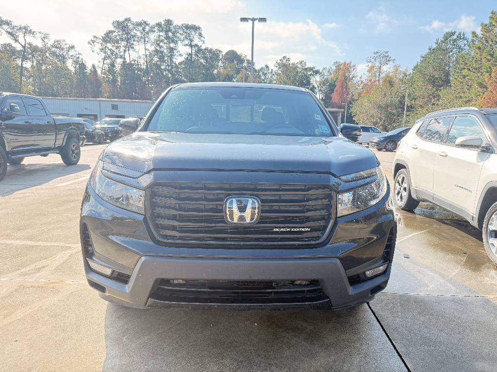 2023 Honda Ridgeline Black Edition photo 2