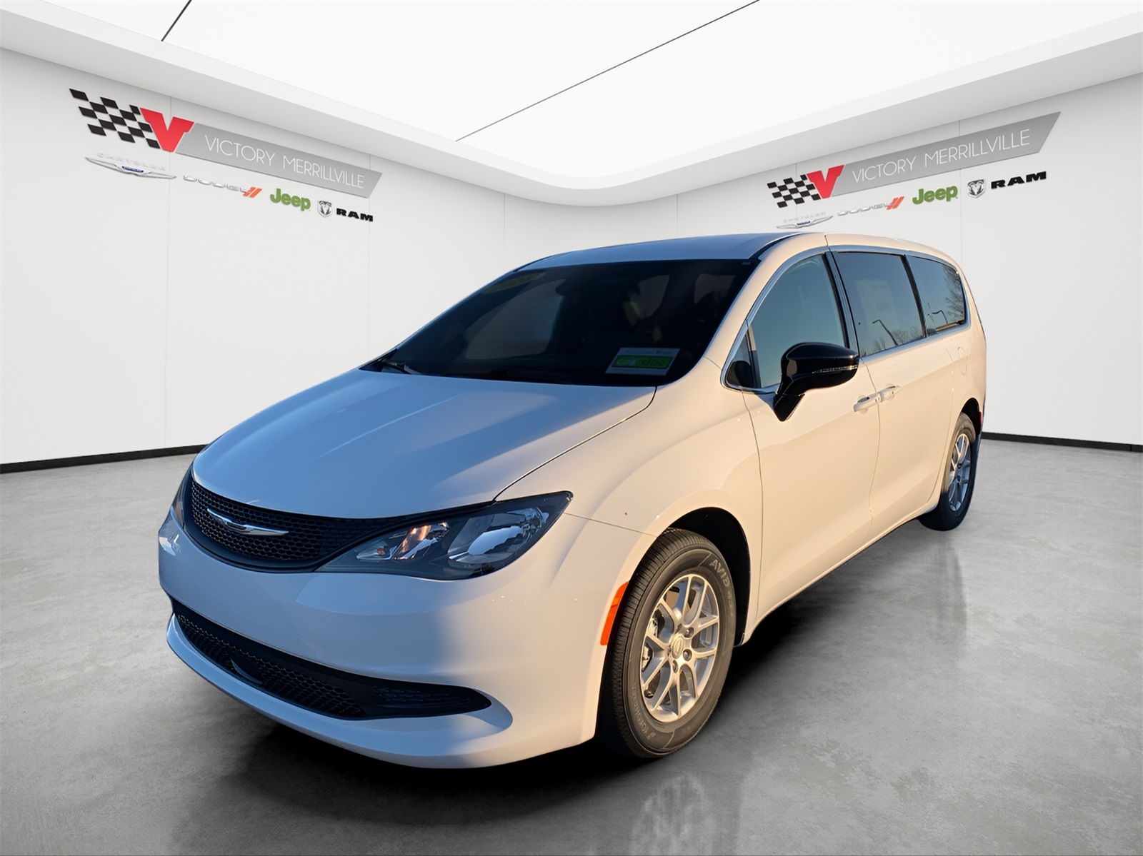 2026 Chrysler Voyager LX's photo