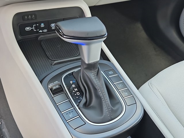 2026 Hyundai Kona SEL photo 24