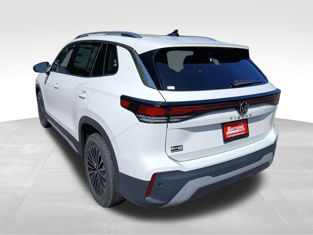 2025 Volkswagen Tiguan S photo 2