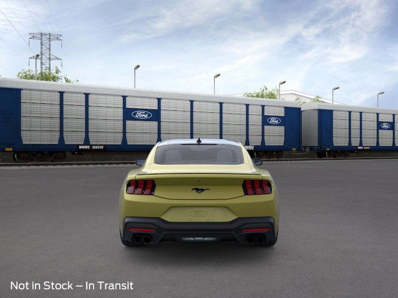 2025 Ford Mustang EcoBoost Premium photo 4