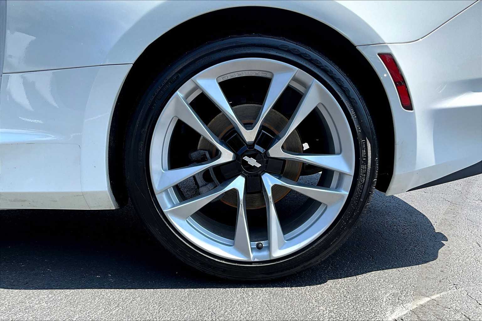 2021 Chevrolet Camaro 1LT photo 7