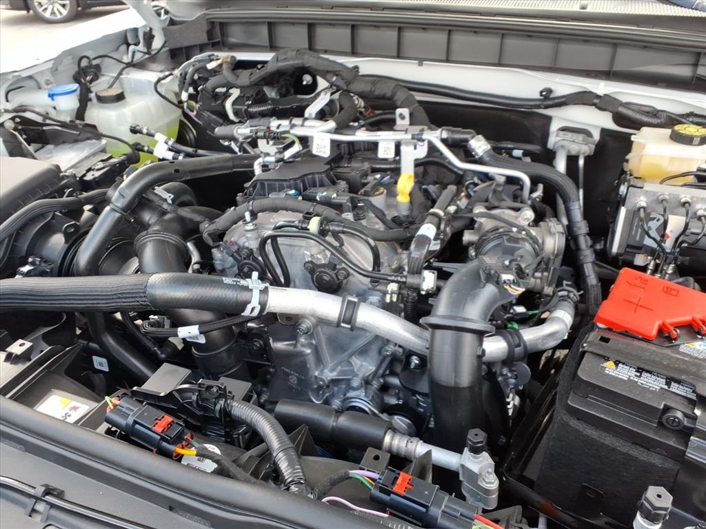 2025 Ford Bronco Base photo 7