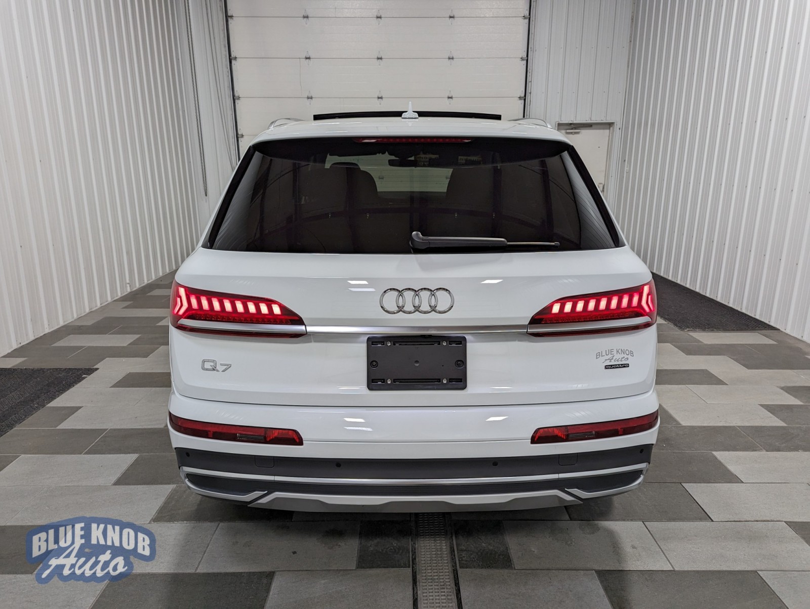 2022 Audi Q7 Premium Plus photo 2