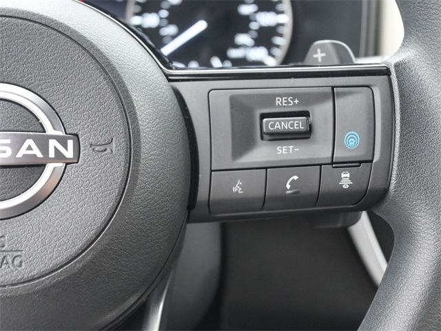 2023 Nissan Rogue SV photo 18