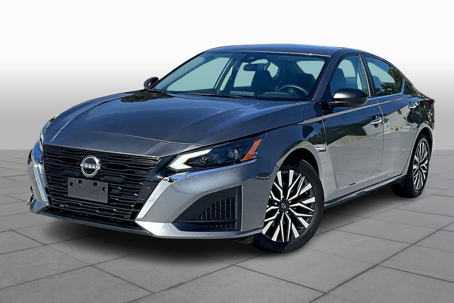 2024 Nissan Altima SV