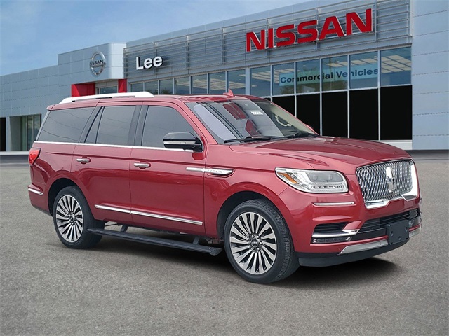 2019 Lincoln Navigator Reserve's photo
