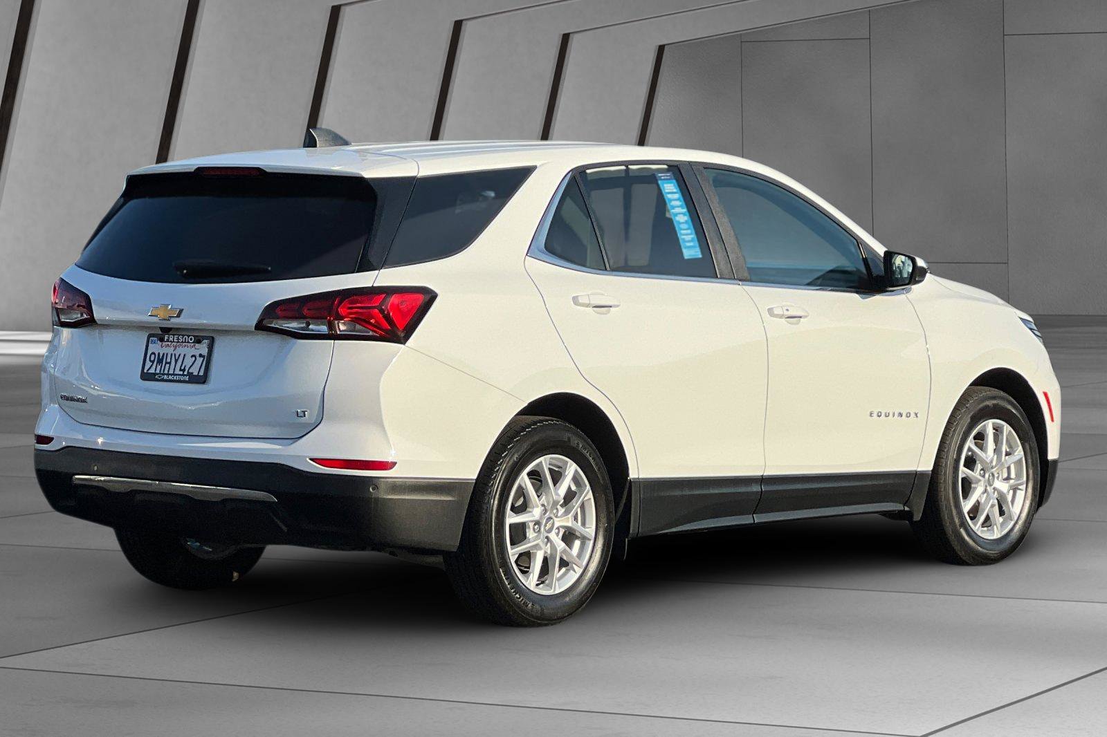 2024 Chevrolet Equinox photo 3