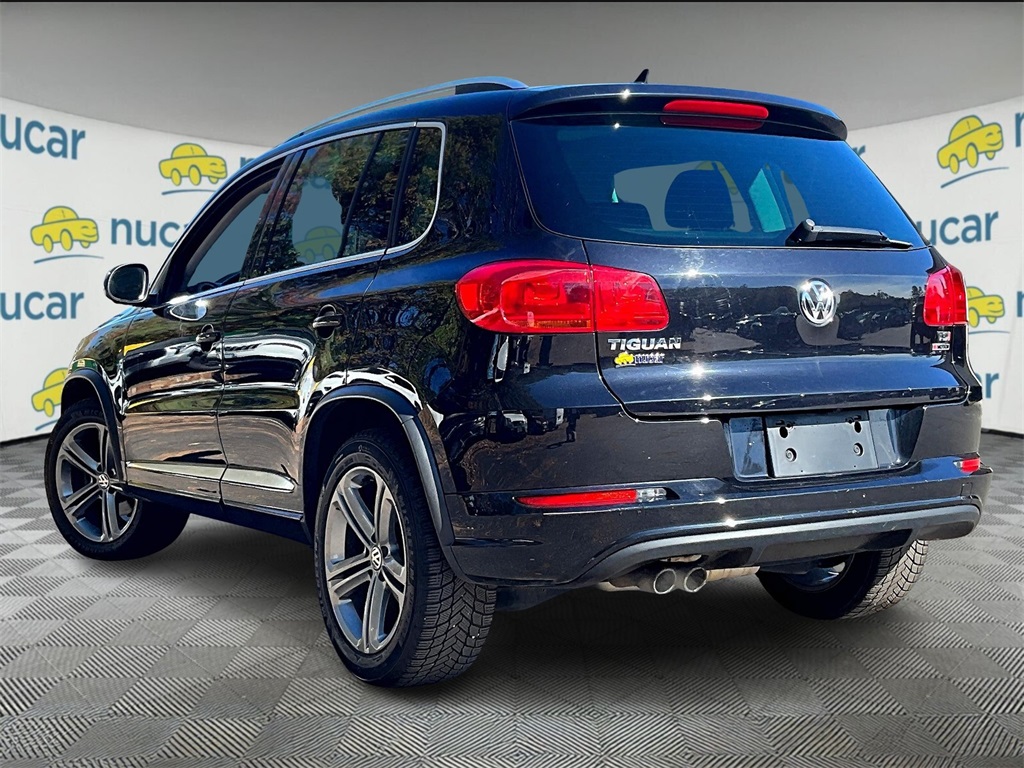 2017 Volkswagen Tiguan Sport photo 4