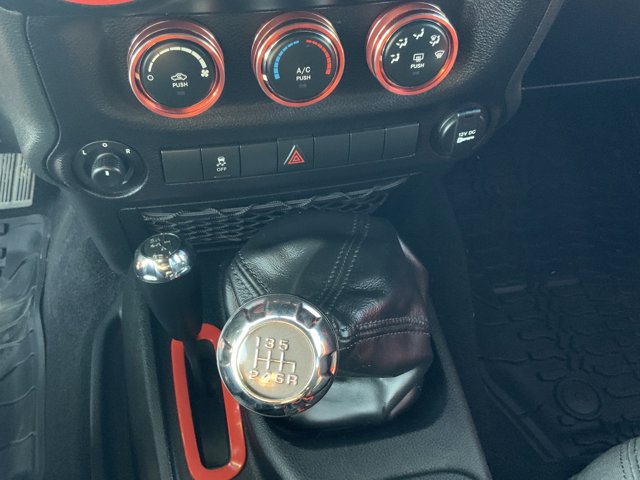2018 Jeep Wrangler Willys Wheeler W photo 22