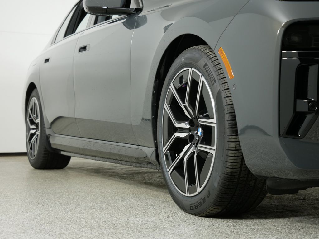 2025 Bmw 750e 750e xDrive photo 5
